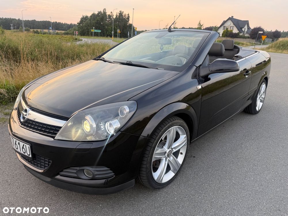 Opel Astra 1.9 CDTI DPF NAVI - 1