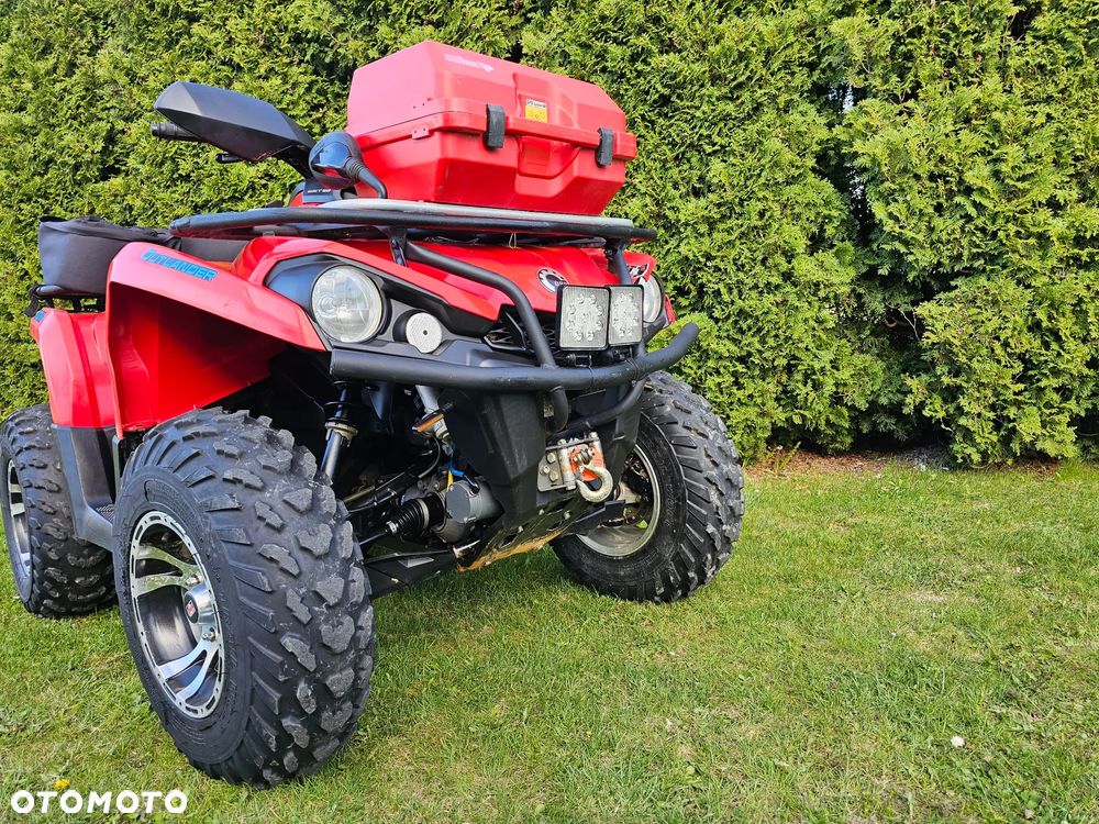Can-Am Outlander - 2