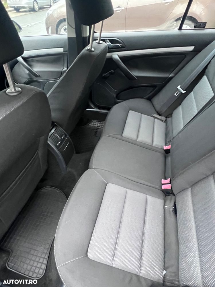 Skoda Octavia 1.6 Classic - 6