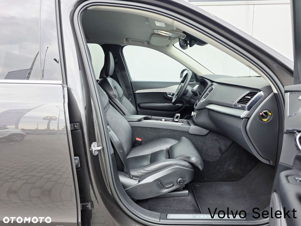Volvo XC 90 - 16