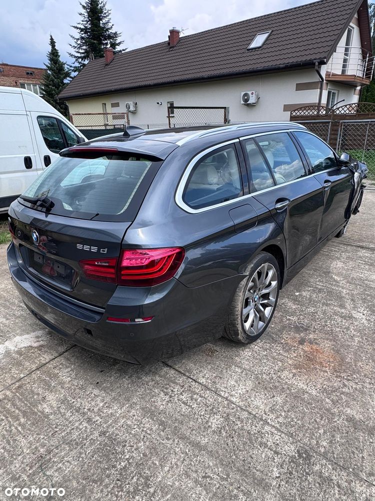 BMW Seria 5 525d xDrive Luxury Line - 4