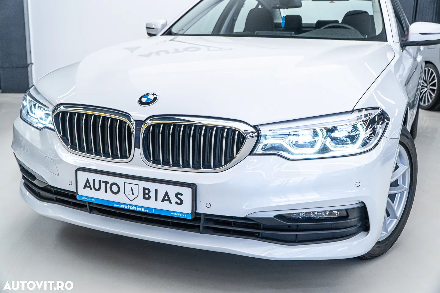 BMW Seria 5 520i Aut. Sport Line - 10