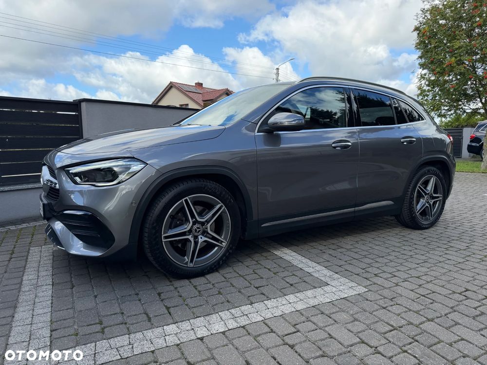 Mercedes-Benz GLA 200 d 4-Matic AMG Line - 12