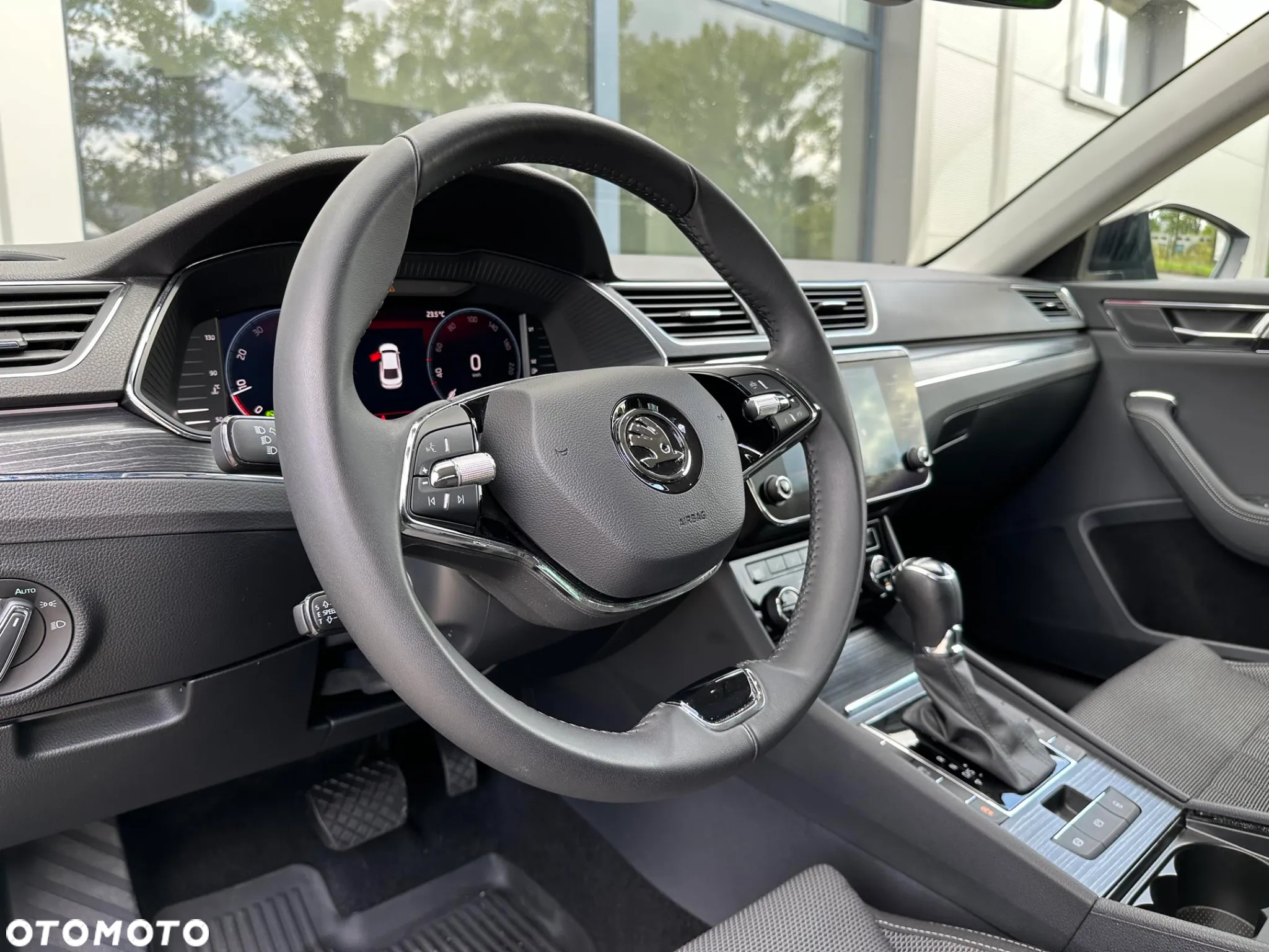 Skoda Superb 2.0 TDI SCR Style DSG - 15