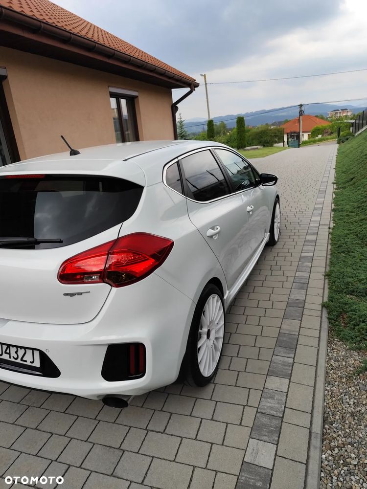 Kia Ceed 1.6 T-GDI GT L - 13