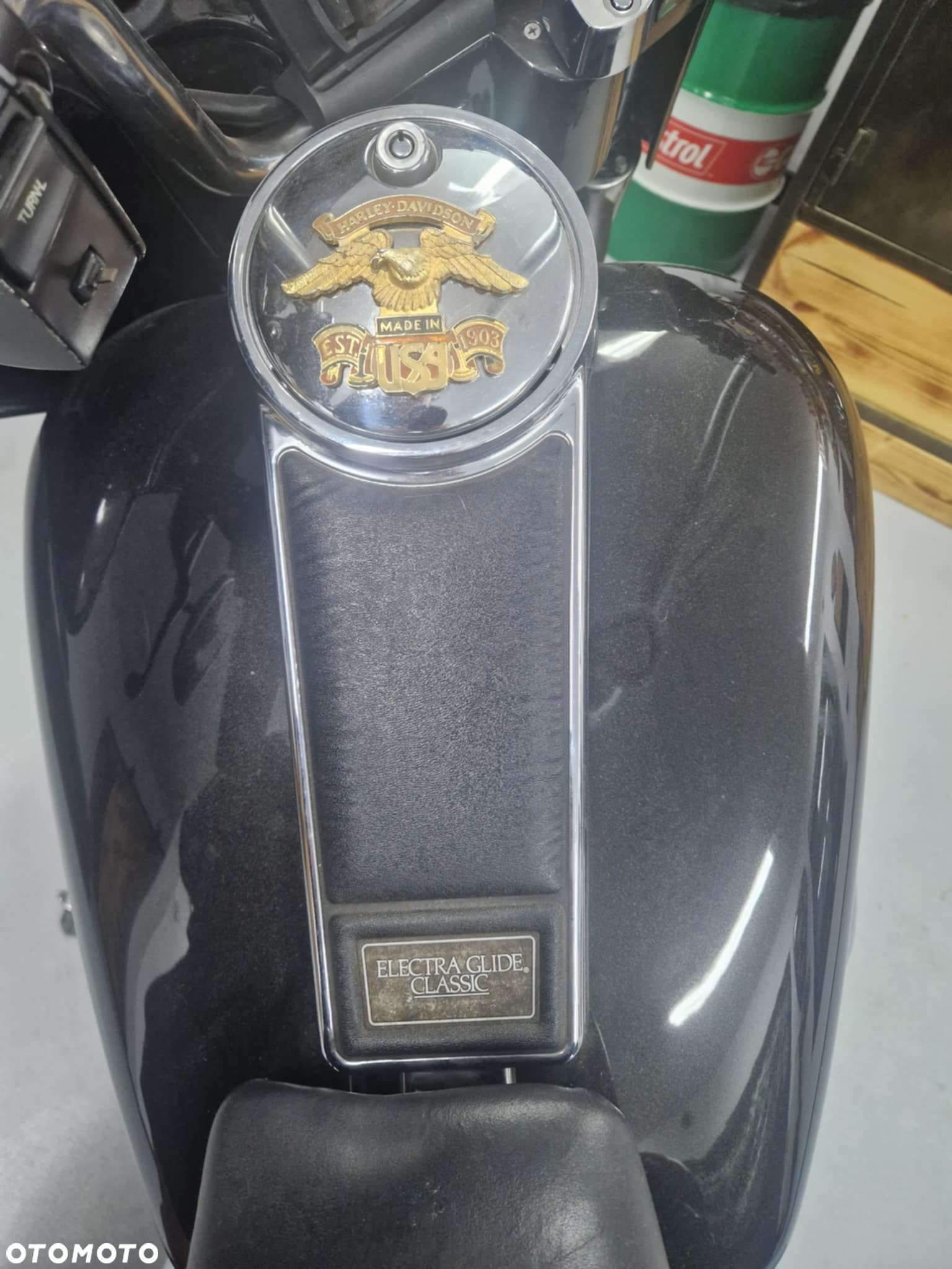 Harley-Davidson FLH Electra Glide - 4