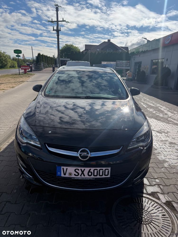 Opel Astra 2.0 CDTI Exklusiv - 6