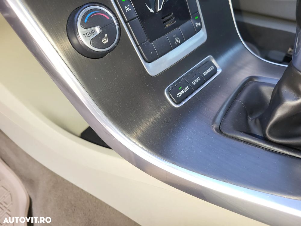 Volvo V60 D3 Start-Stop Basic - 8