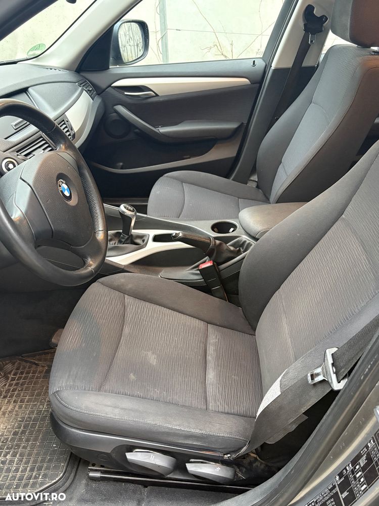 BMW X1 sDrive18d - 12