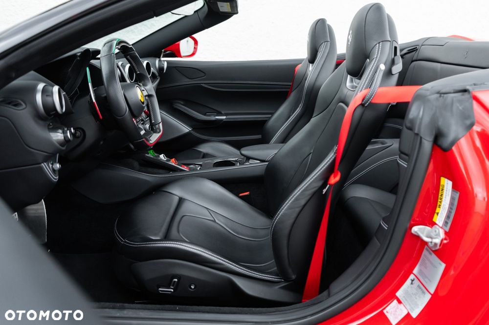 Ferrari Portofino - 9
