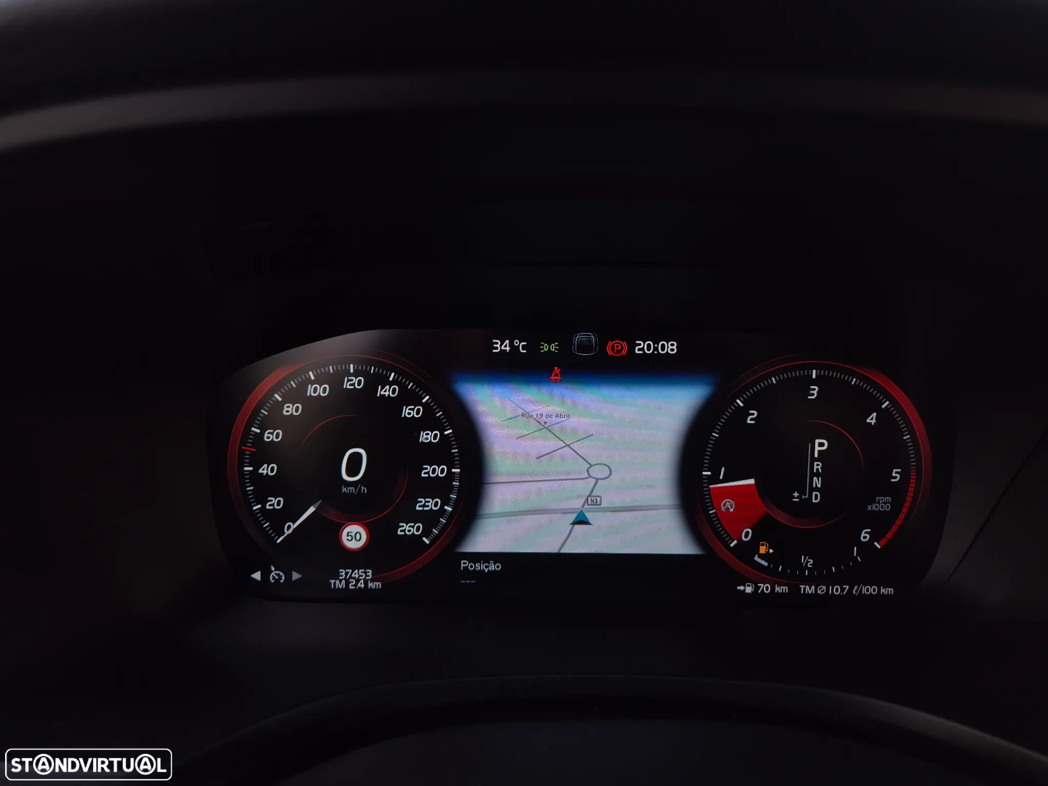 Volvo V60 2.0 D4 R-Design Geartronic - 33