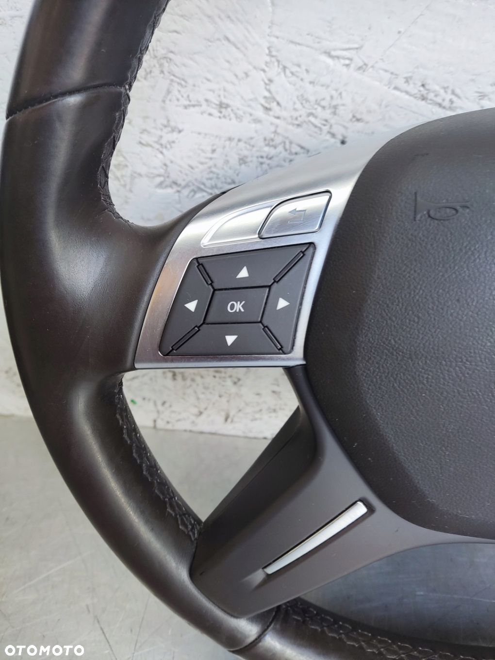 MERCEDES C W204 LIFT KIEROWNICA SKÓRA BRĄZOWA PODUSZKA - 10