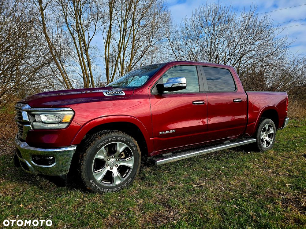 RAM 1500 Crew Cab Laramie - 2