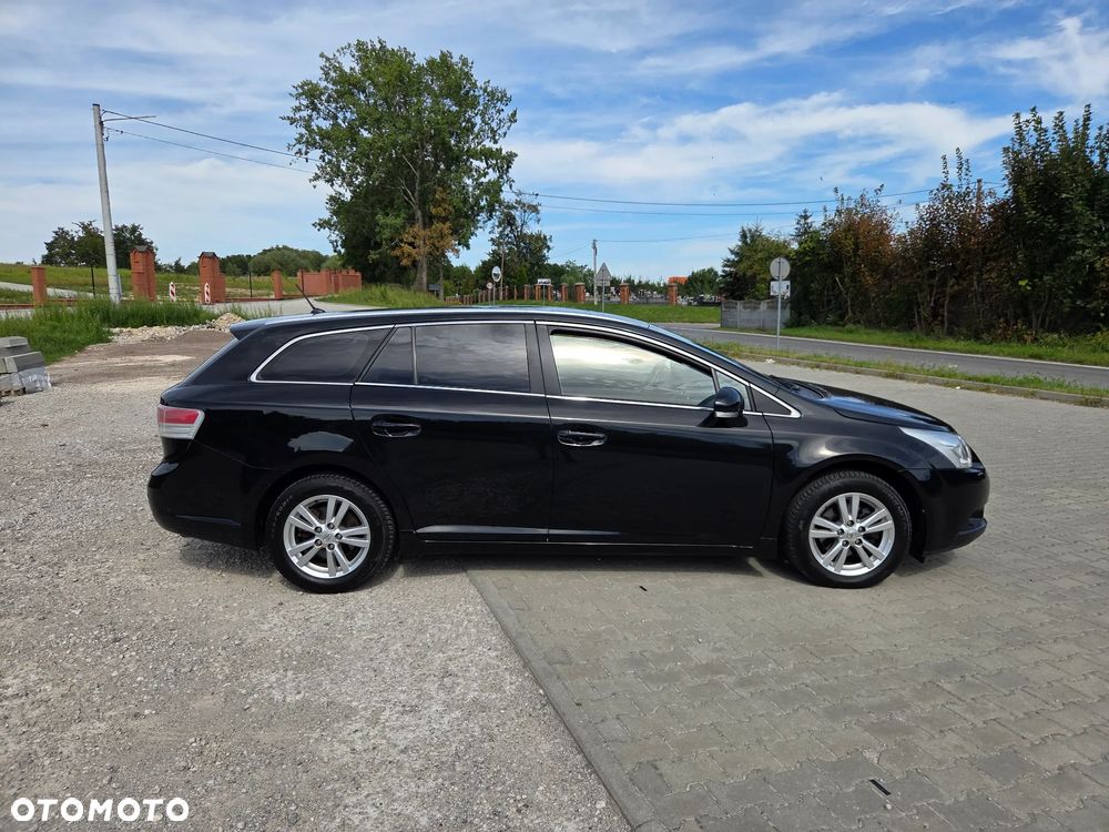 Toyota Avensis - 3