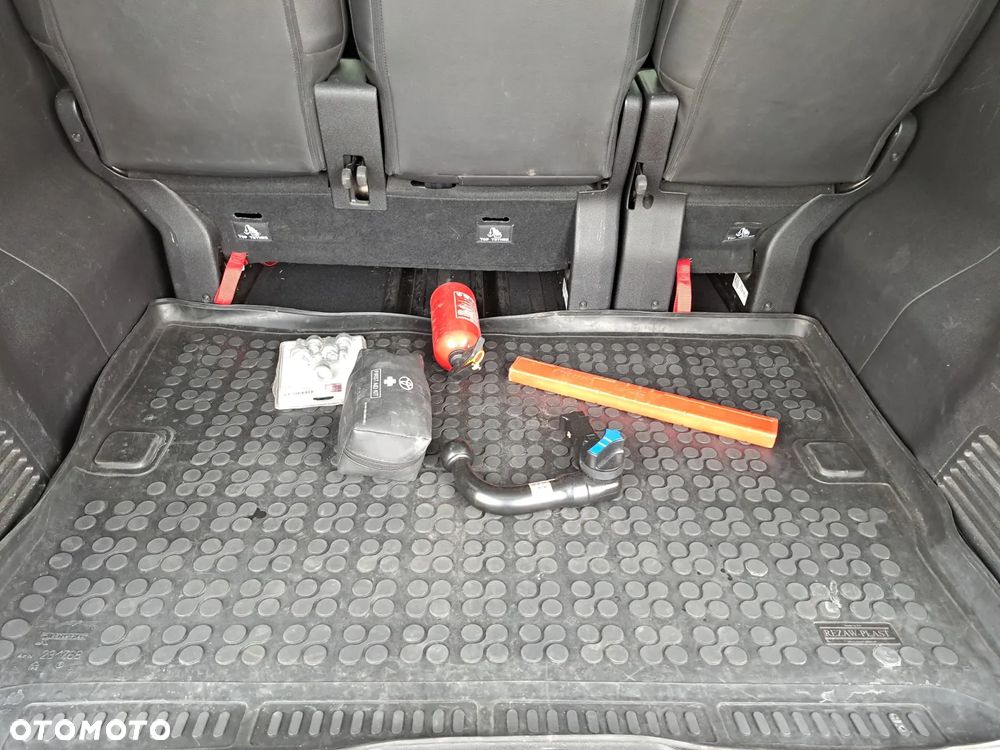 Toyota ProAce Kombi D-4D Long 2,8t - 15