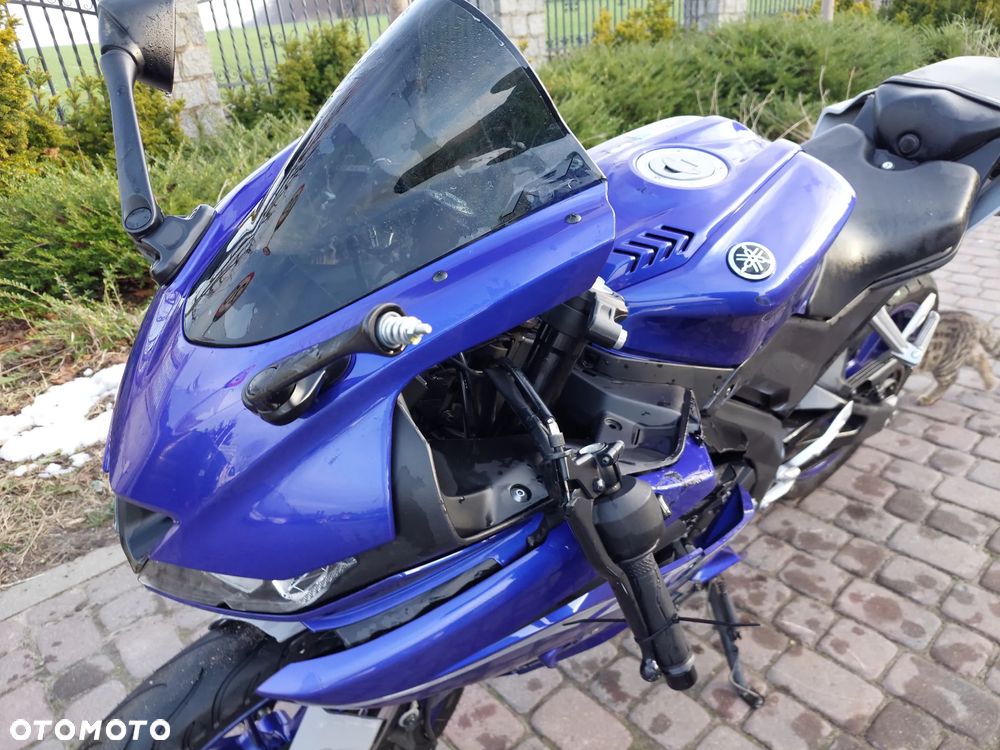 Yamaha YZF - 20