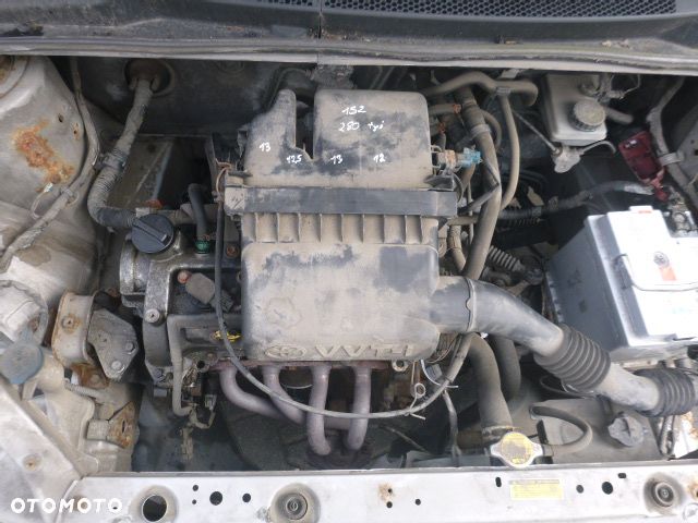 SILNIK TOYOTA YARIS I 1.0 1SZ KOMPLETNY DO ODPALENIA - 1