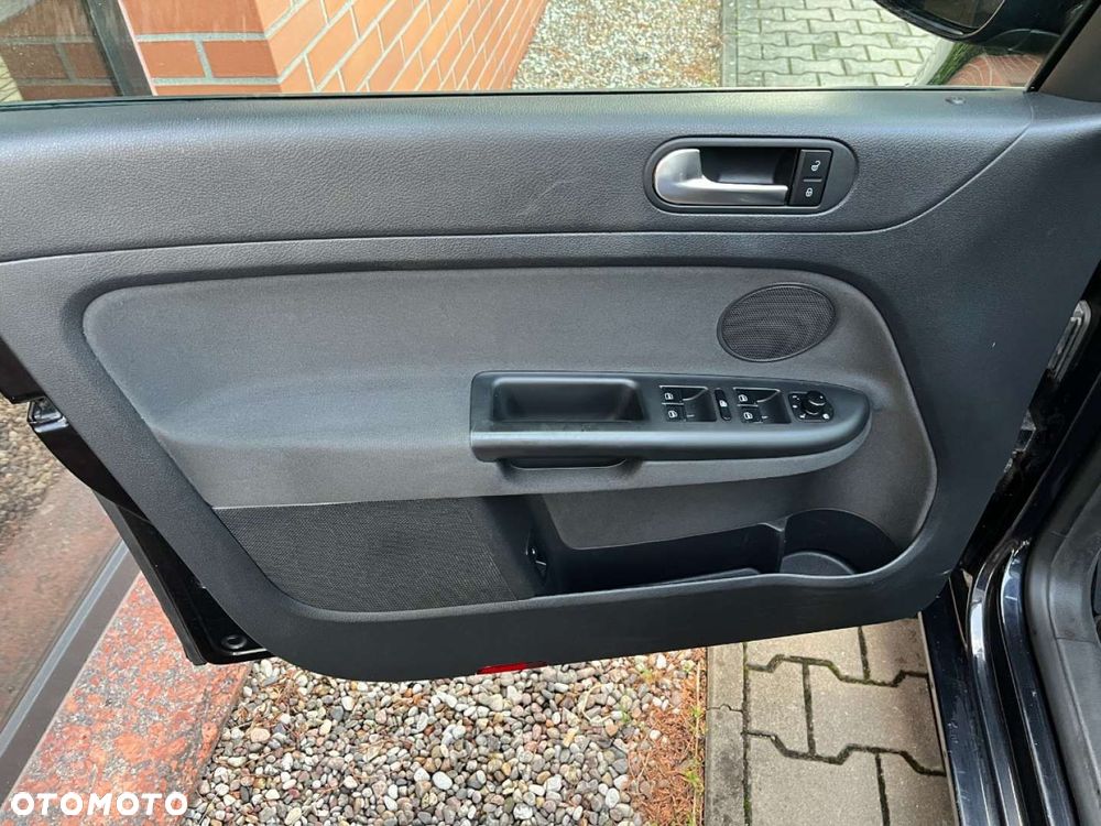 Volkswagen Golf Plus 1.2 TSI Team - 15