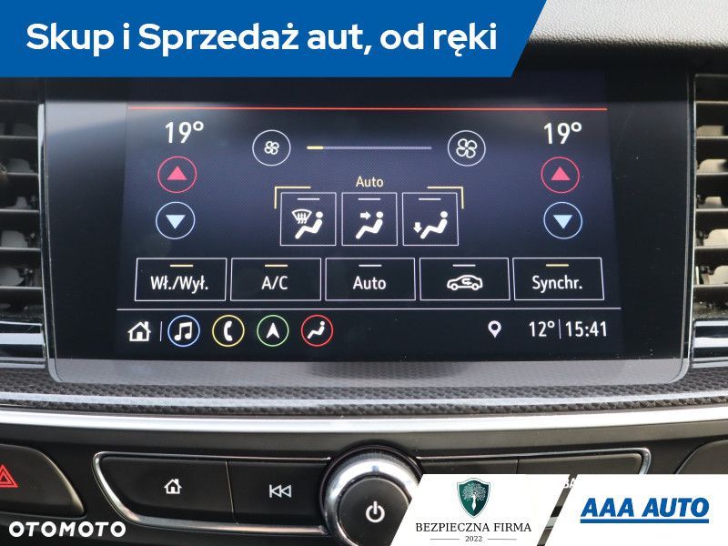 Opel Insignia - 15