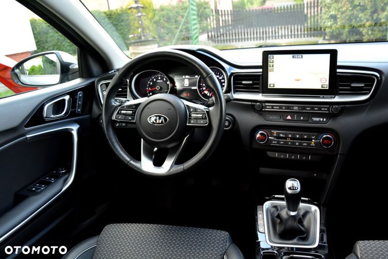 Kia Ceed 1.4 T-GDI L Business Line Plus - 34