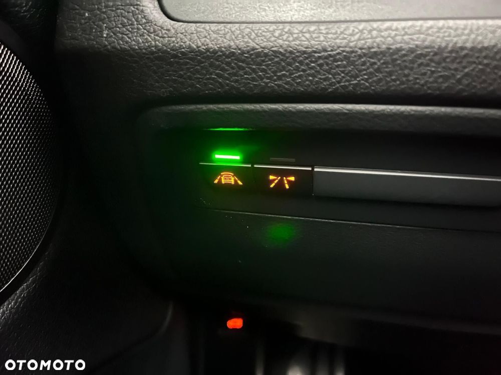 BMW Seria 3 320i GPF M Sport - 23