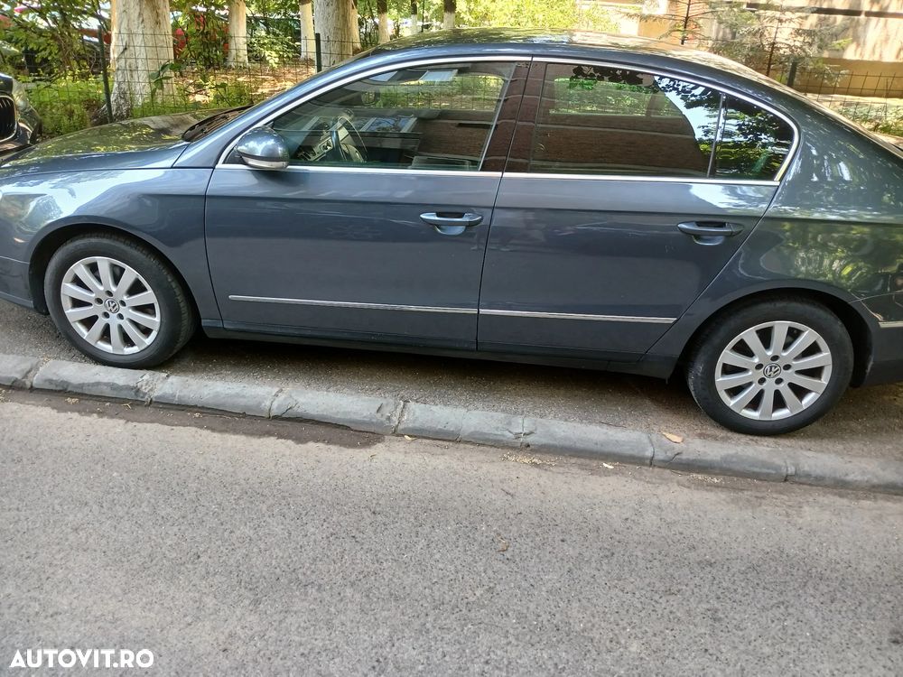Volkswagen Passat 2.0TDI Comfortline DPF - 14