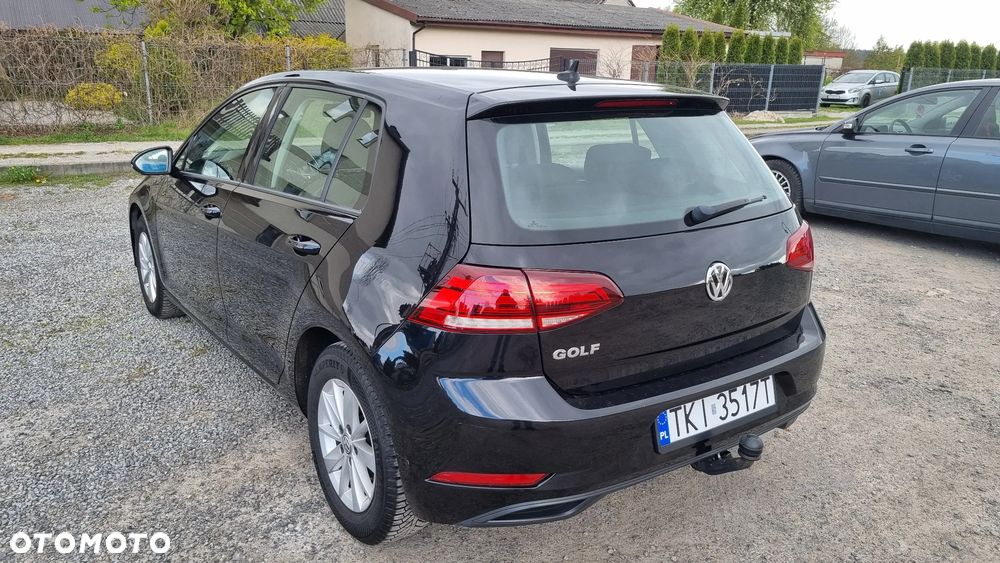 Volkswagen Golf - 5