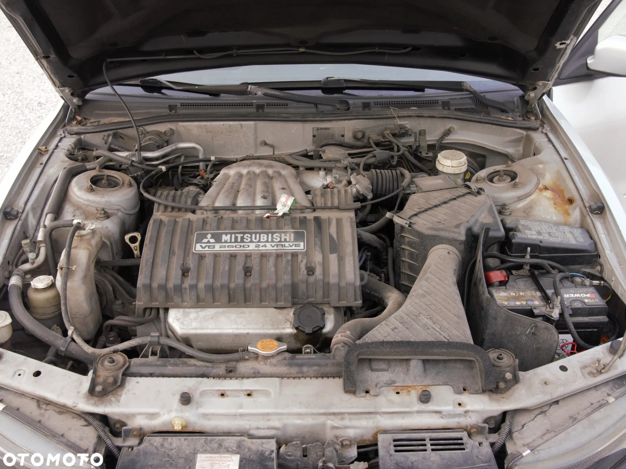 Mitsubishi Galant - 19