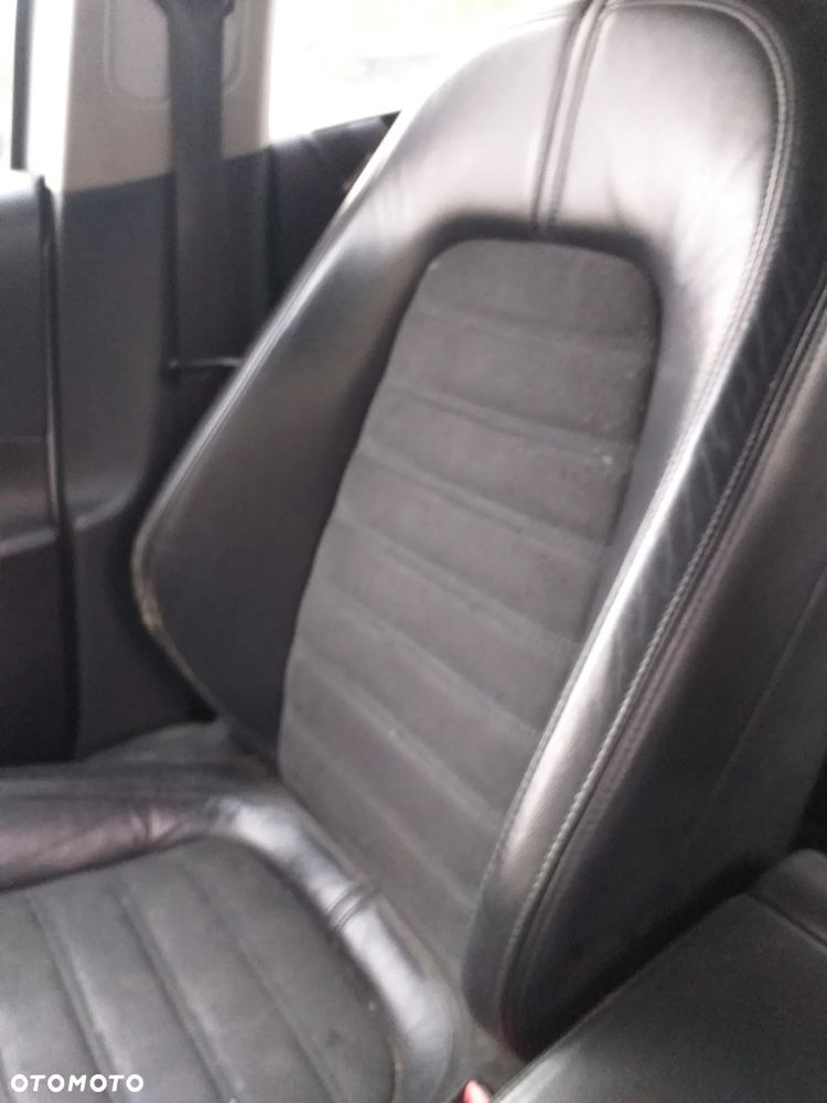 Auto na części - Volkswagen Passat diesel Silnik Skrzynia Drzwi Maska Klapa Błotnik Zderzak Lampa Szyba Klamka Lusterko Deska Kokpit - 8