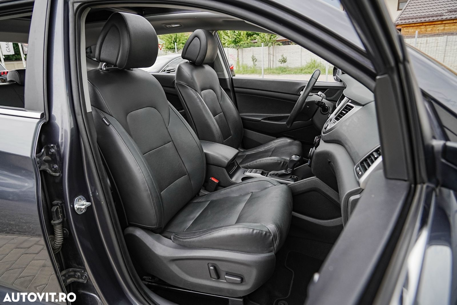 Hyundai Tucson blue 1.7 CRDi 2WD DCT Premium - 13