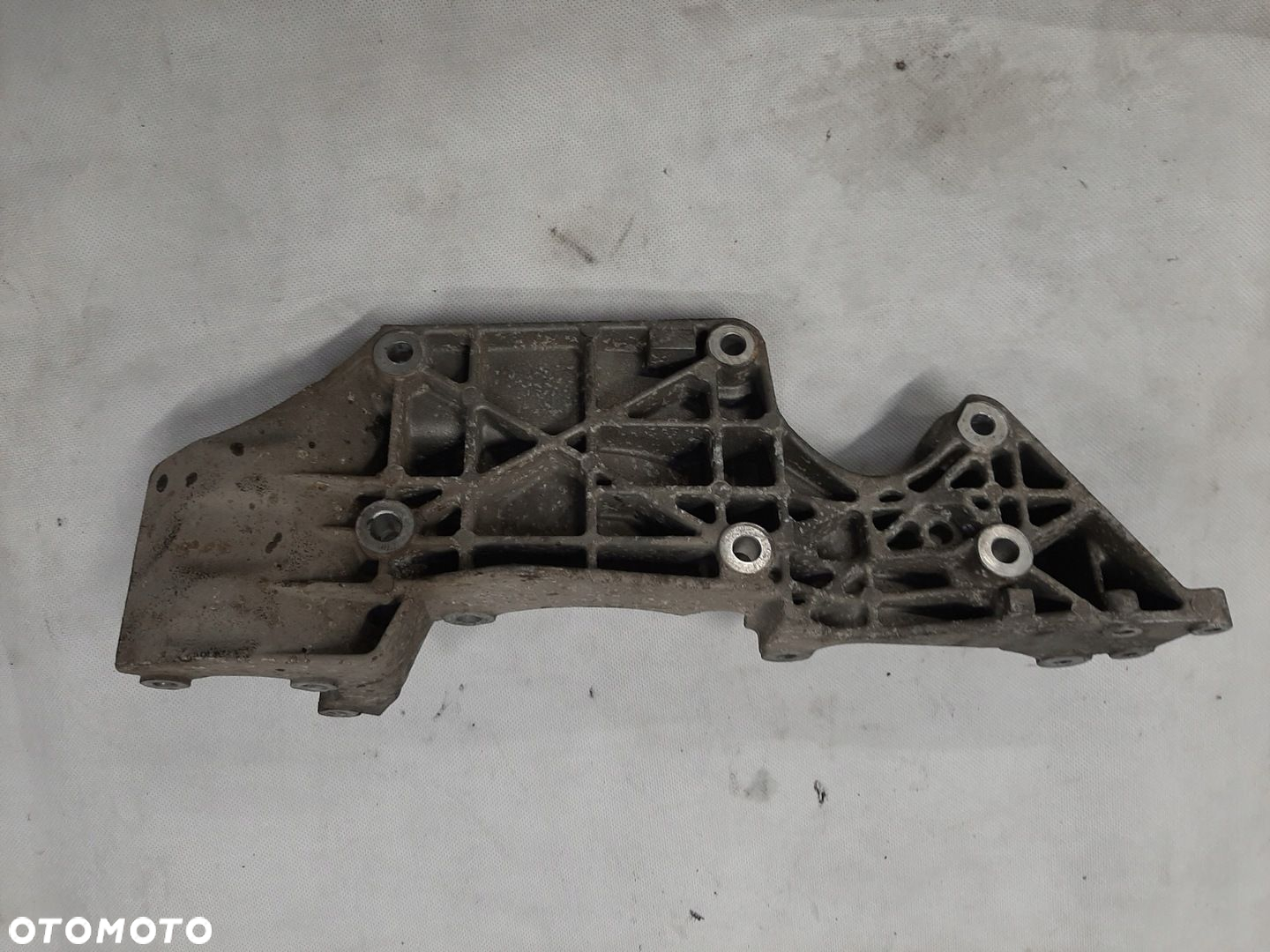 AUDI VW ŁAPA MOCOWANIE STELAŻ 06A903143P - 3