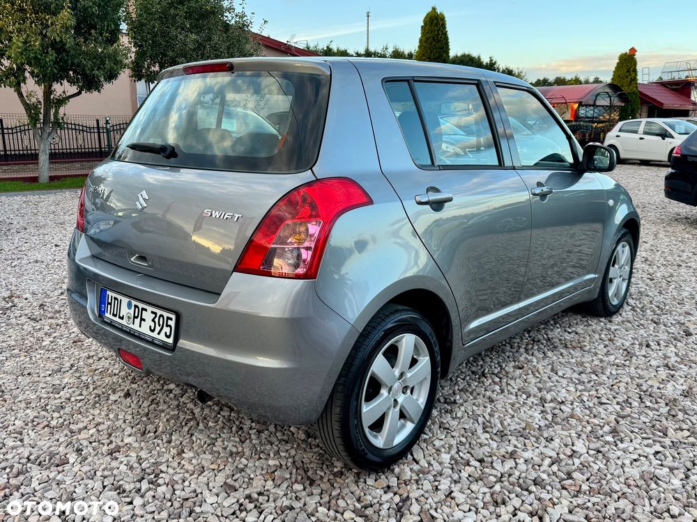 Suzuki Swift - 3