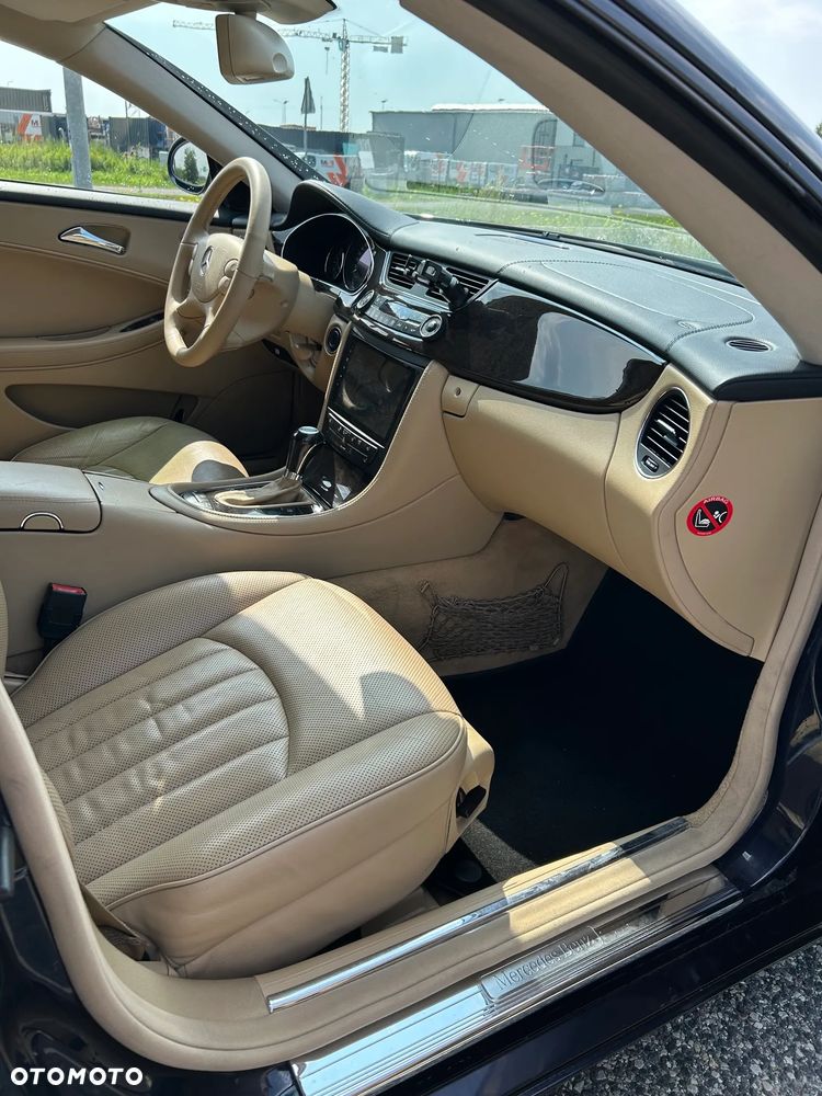 Mercedes-Benz CLS - 7