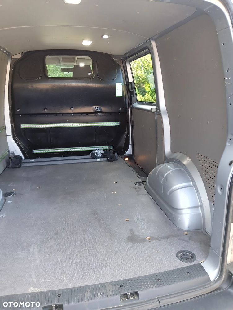 Volkswagen T6 Transporter - 9