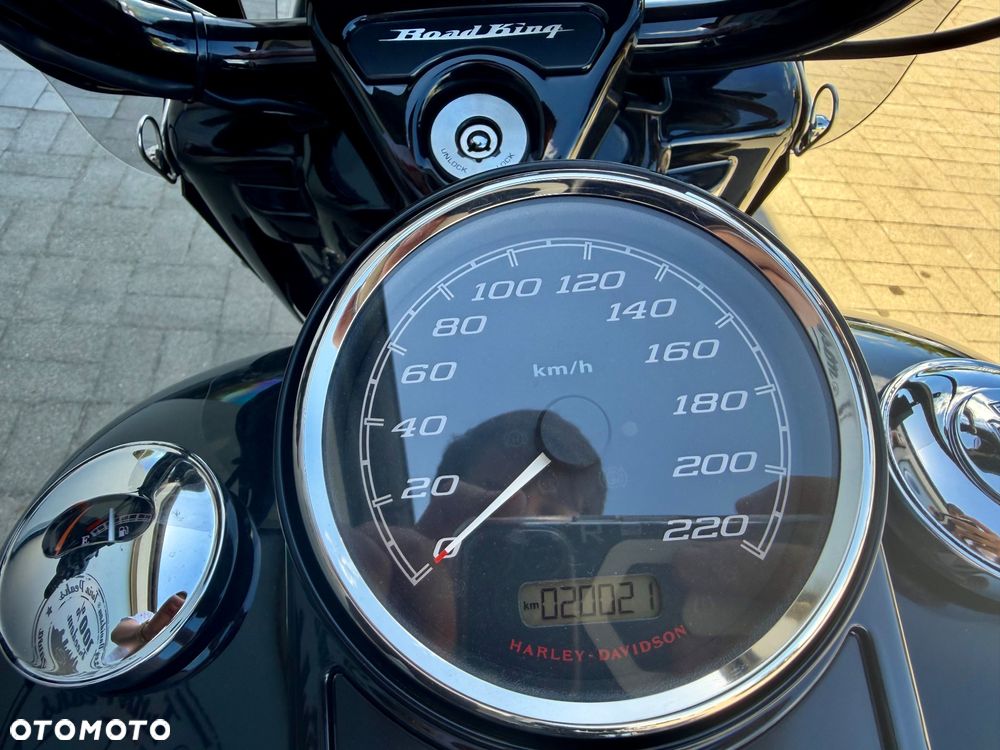Harley-Davidson Touring Road King - 10