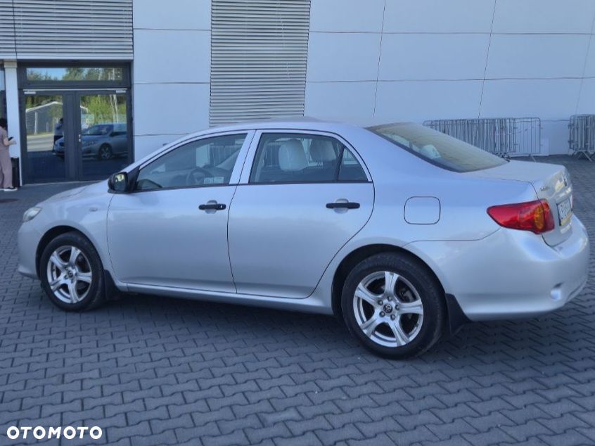 Toyota Corolla 1.4 VVT-i Terra - 25