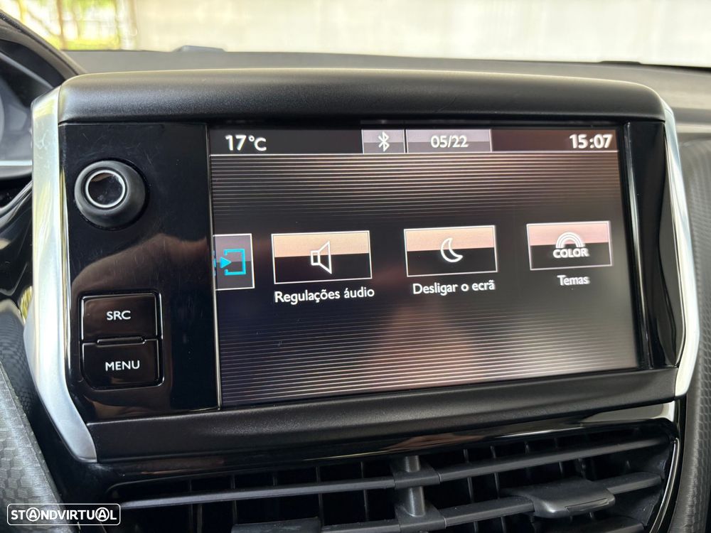 Peugeot 2008 1.2 PureTech Style - 28