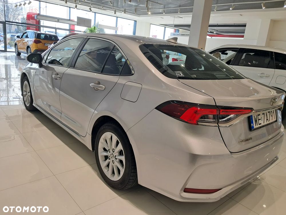 Toyota Corolla - 8