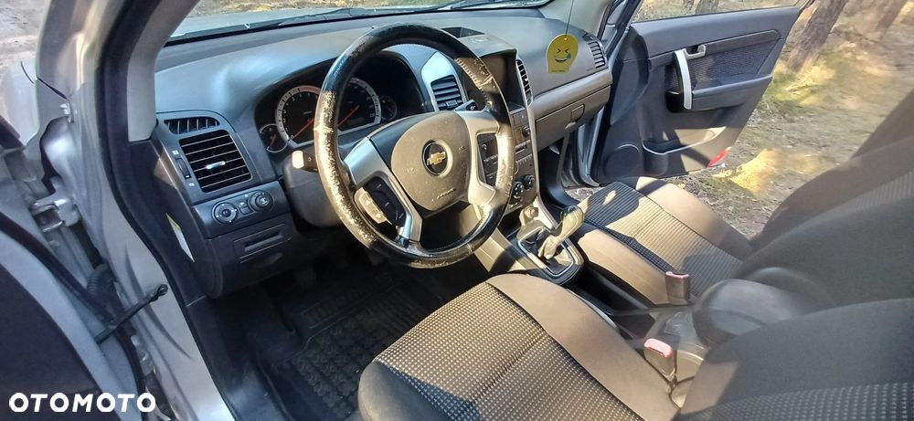 Chevrolet Captiva 2.4 LS 5os - 8