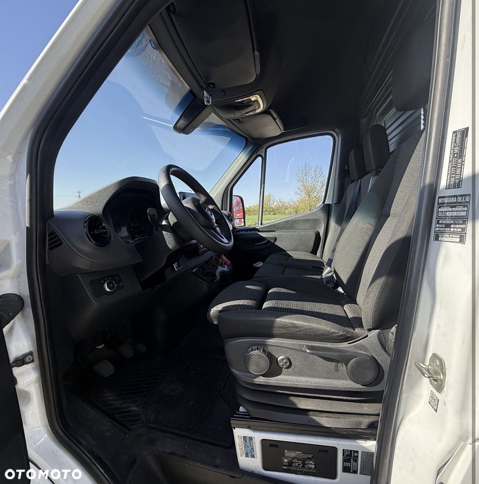 Mercedes-Benz Sprinter - 6