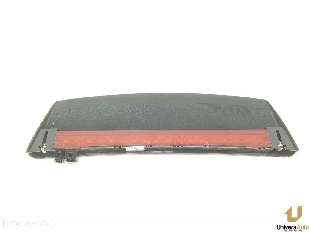 FAROLIM TRASEIRO CENTRAL AUDI A6 2014 -4G5945097 - 1