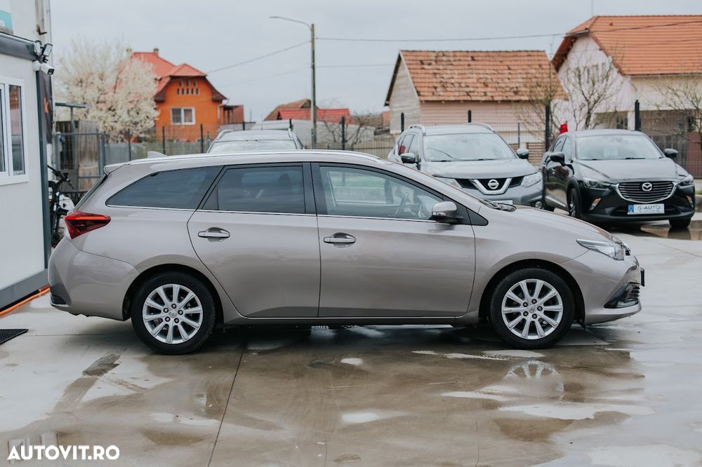 Toyota Auris 1.6 D-4D Comfort - 10