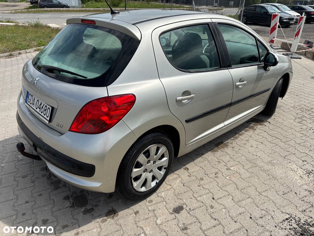 Peugeot 207 1.4 16V Presence - 6