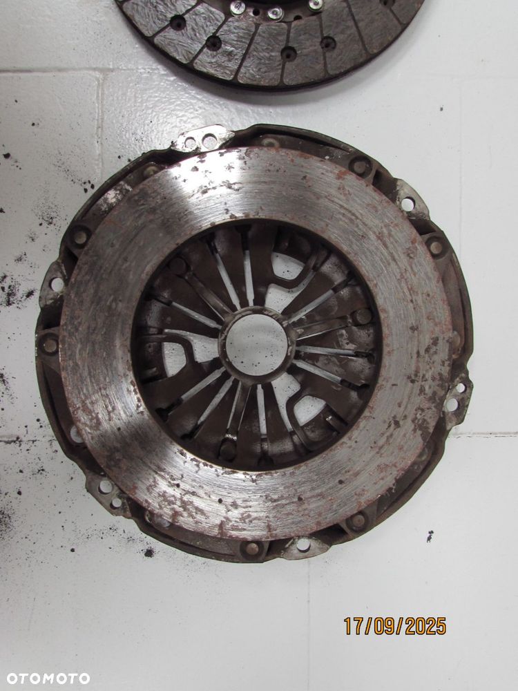 VW CRAFTER 2.5 TDI 09-11 SPRZEGLO KOLO DWUMASOWE TARCZA 9 mm DOCISK - 9