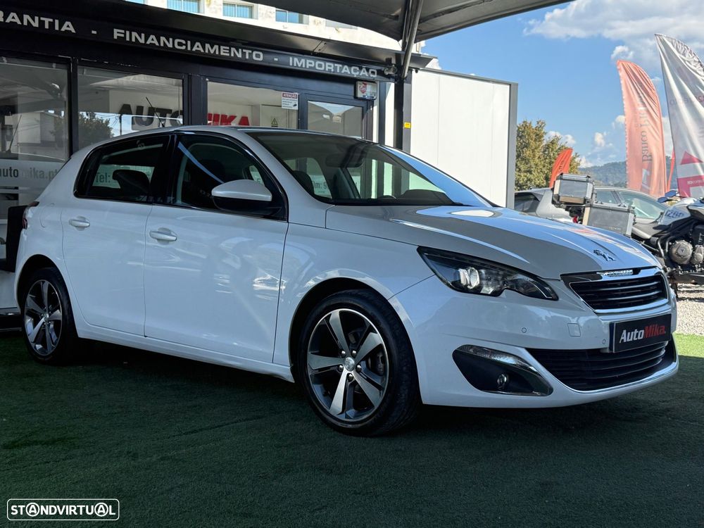 Peugeot 308 - 8