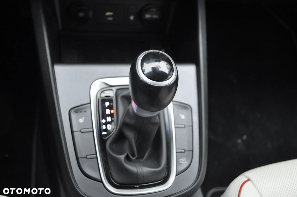 Hyundai Kona 1.6 GDI Hybrid Executive DCT - 20