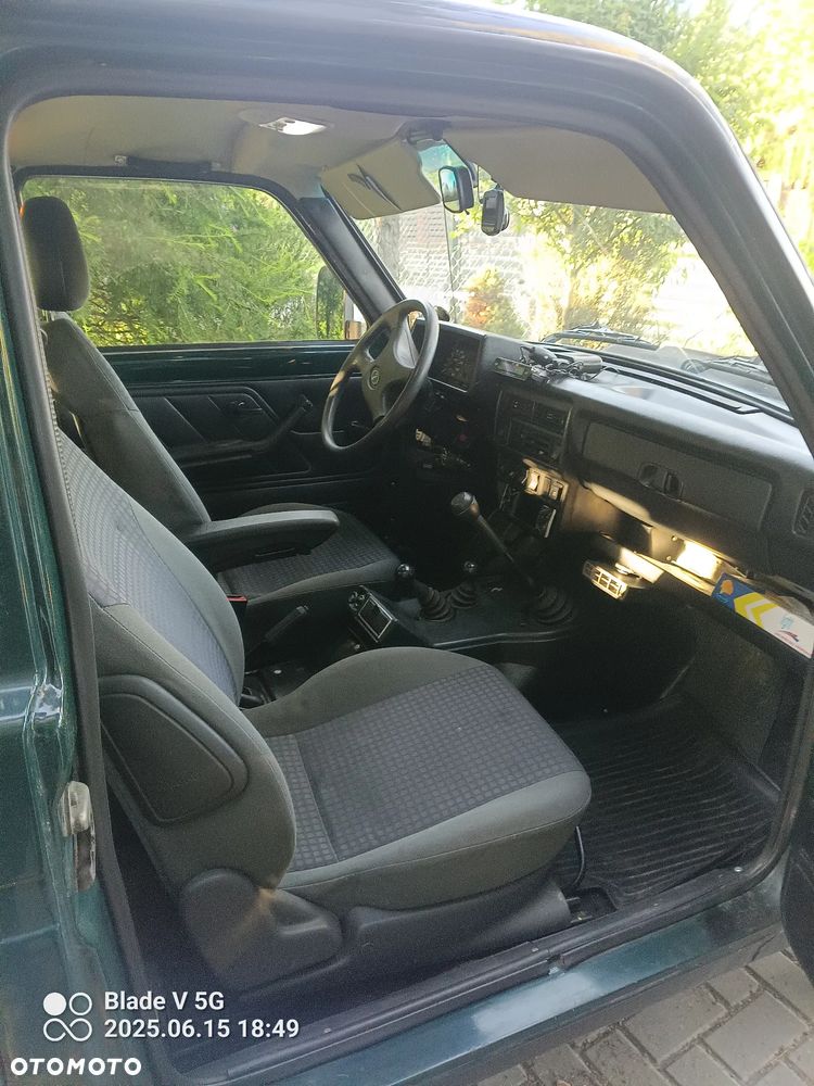 Lada Niva 1.7i - 13
