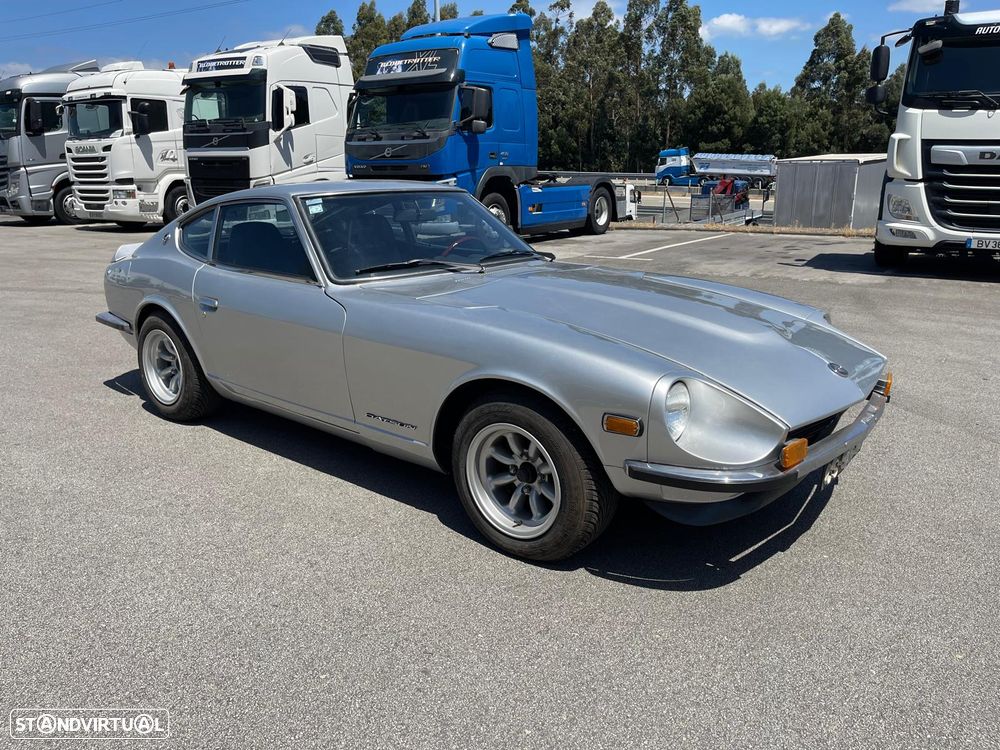 Datsun 240 Z - 2