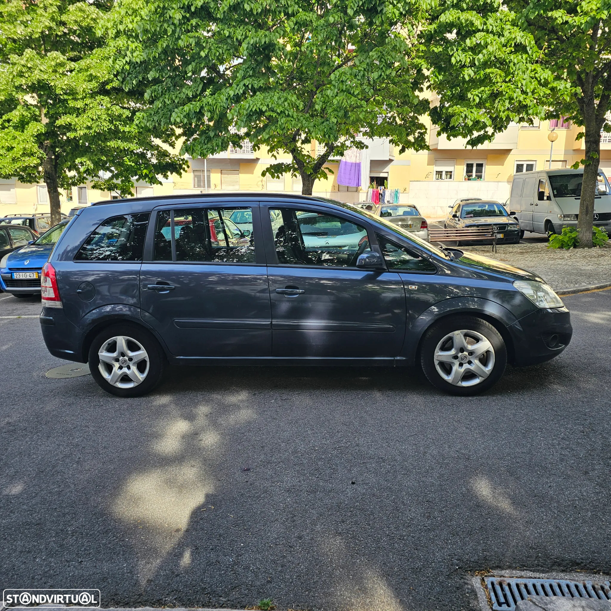 Opel Zafira 1.7 CDTi EcoFLEX - 2