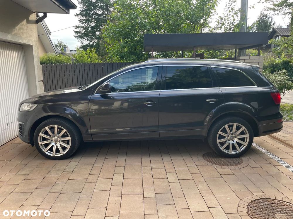 Audi Q7 - 1